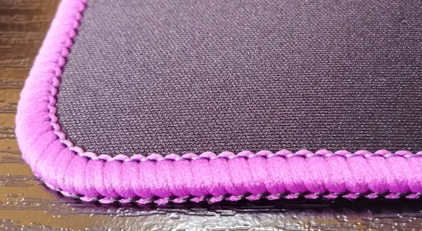 Podkładka Lorgar Main 319 - obszycie.